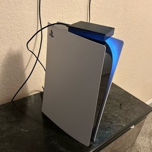 It comes with a controller.